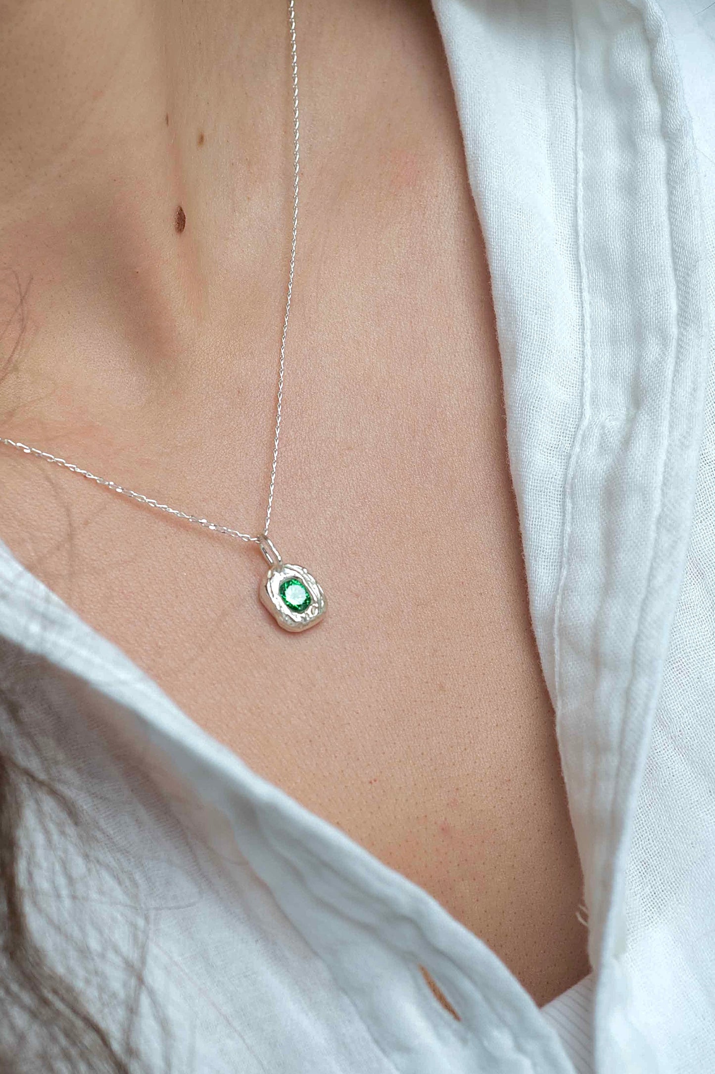 Organic Zirconia Silver Clay Necklace