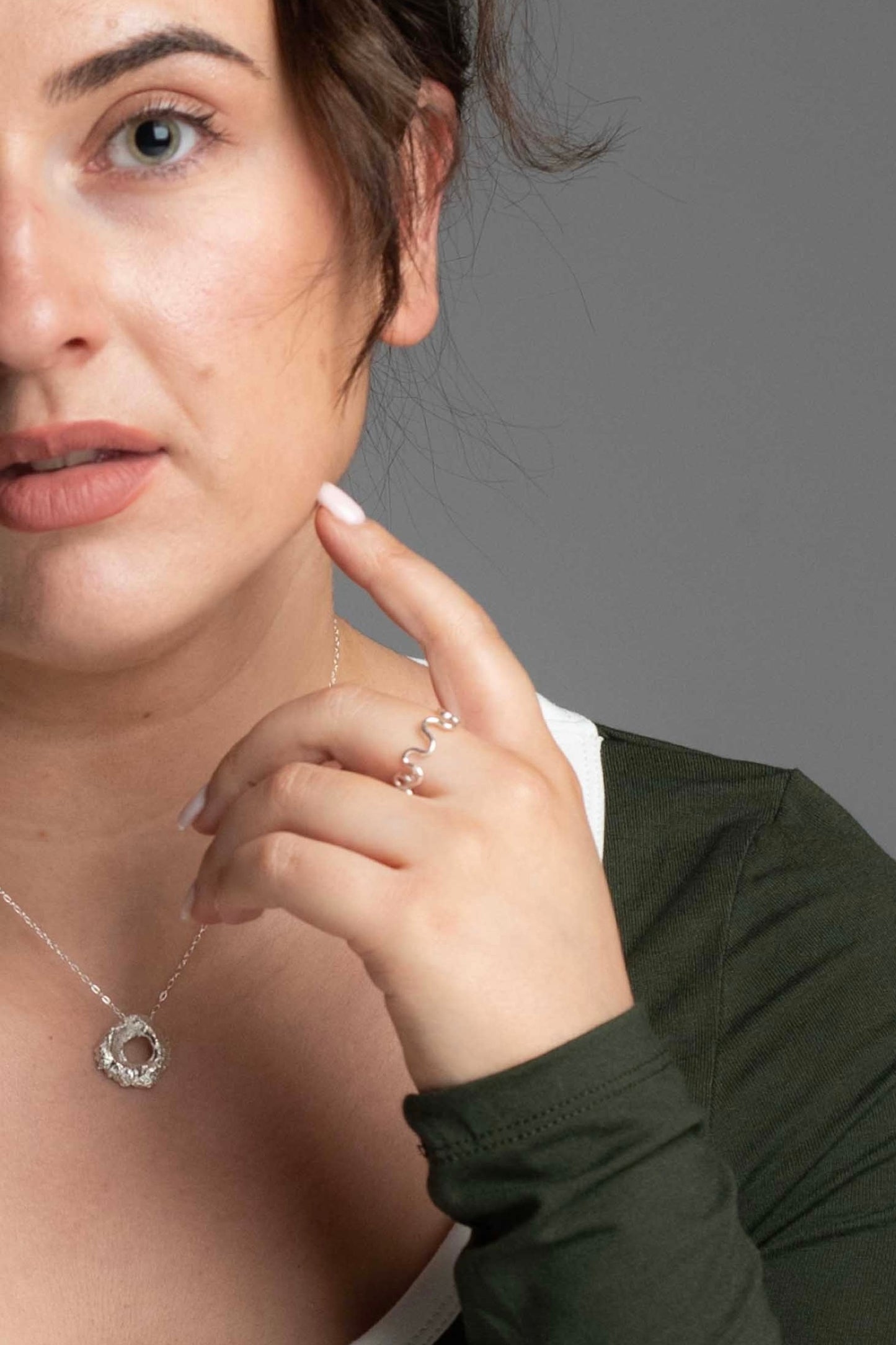 Thin Wavy Ring