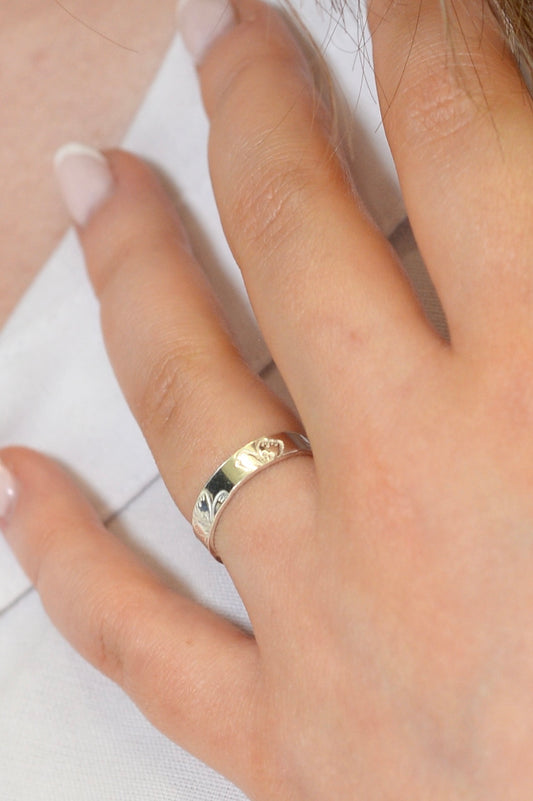 Hibiscus Band Ring